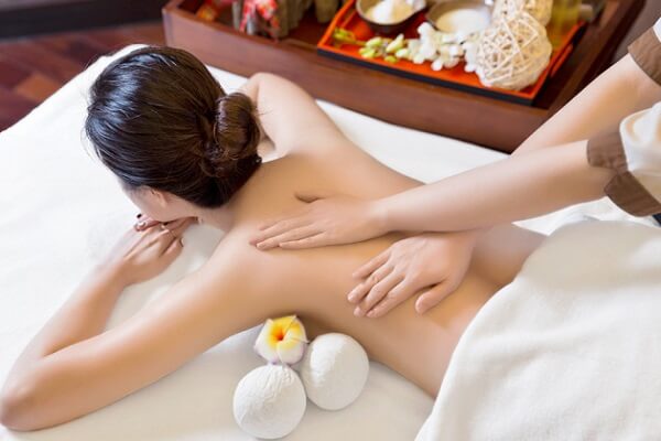 Bị căng cơ chân và cách massage giảm căng cơ