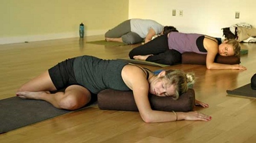 yoga chữa bệnh