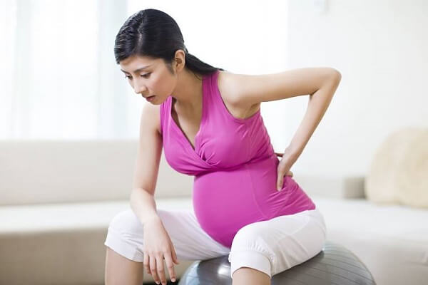 Đau lưng, đau bụng có phải mang thai không?