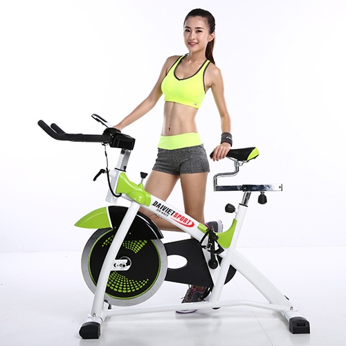 Bài tập ngực với máy tập đạp xe tại nhà