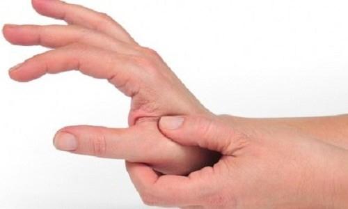 Những biểu hiện của bệnh viêm khớp